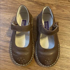 L’amour brown Mary Janes size 9